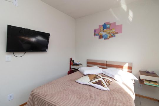 Quarto 1 de casa de condomínio à venda com 2 quartos, 59m² em Ponta Grossa, Porto Alegre