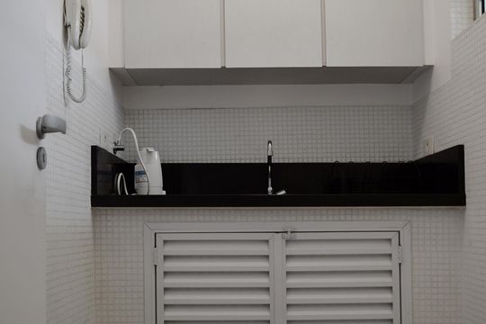 Cozinha de kitnet/studio para alugar com 1 quarto, 30m² em Jardim Paulista, São Paulo