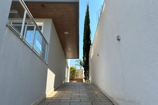 Casa para alugar com 7 quartos, 300m² em Chácara Cotia, Contagem