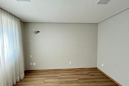 Casa para alugar com 7 quartos, 300m² em Chácara Cotia, Contagem