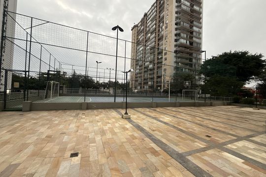 Quadra de Futebol de apartamento para alugar com 1 quarto, 75m² em Barra da Tijuca, Rio de Janeiro