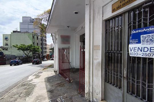 Fachada + Plaquinha de apartamento à venda com 1 quarto, 65m² em Sé, São Paulo