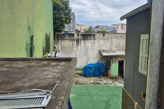 Area externa de casa para alugar com 3 quartos, 91m² em Parque das Nações, Santo André