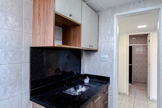 Cozinha e Área de Serviço de kitnet/studio à venda com 1 quarto, 35m² em Liberdade, São Paulo