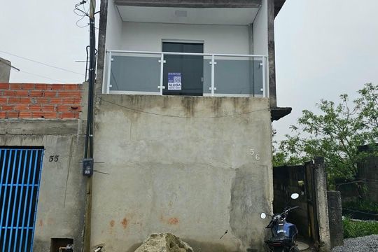 Placa código CQYR-612 de casa para alugar com 1 quarto, 80m² em Estância Paraíso, Itaquaquecetuba