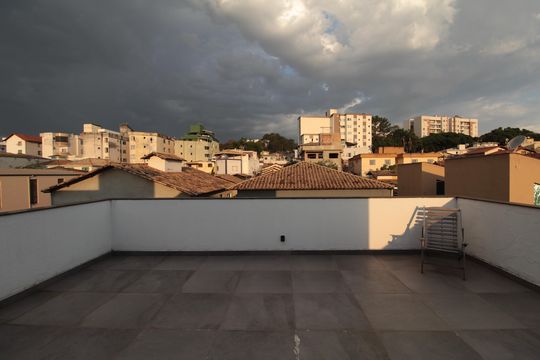 Cobertura de apartamento para alugar com 3 quartos, 205m² em Santa Amelia, Belo Horizonte