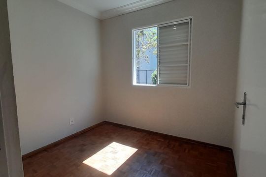 Quarto 2 de apartamento para alugar com 3 quartos, 62m² em Custódio Pereira, Uberlândia