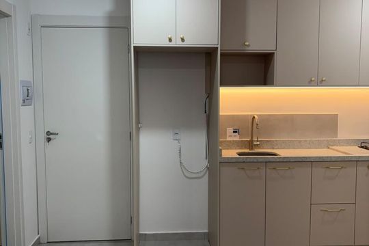 Cozinha de apartamento para alugar com 2 quartos, 35m² em Vila Andrade, São Paulo