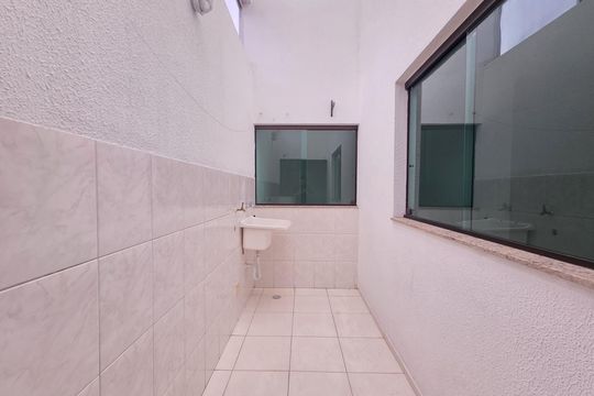 Área de Serviço de apartamento para alugar com 2 quartos, 80m² em Parque das Nações, Santo André