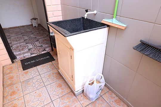 Casa à venda com 1 quarto, 69m² em Farrapos, Porto Alegre
