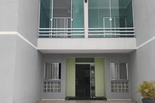 Fachada de apartamento para alugar com 2 quartos, 66m² em Jardim Dayse, Ferraz de Vasconcelos