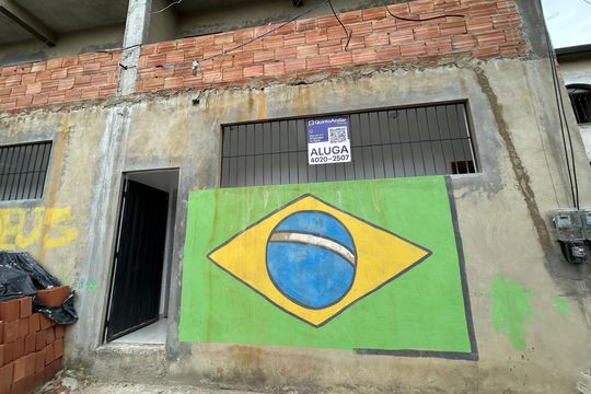 Fachada + placa de casa para alugar com 2 quartos, 70m² em Praça Seca, Rio de Janeiro