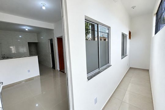 Fachada de casa para alugar com 2 quartos, 70m² em Praça Seca, Rio de Janeiro