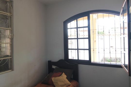 Quarto 3 de casa à venda com 3 quartos, 300m² em Jaraguá, Belo Horizonte
