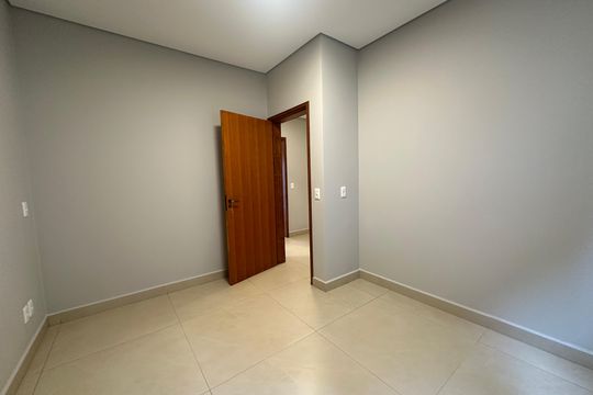 Quarto 2 de casa à venda com 3 quartos, 137m² em  Vila do Conde Ii, Barueri