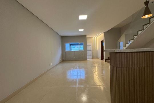 Sala de casa à venda com 3 quartos, 137m² em  Vila do Conde Ii, Barueri