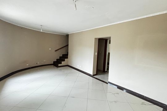 Casa para alugar com 3 quartos, 175m² em Vila Scarpelli, Santo André