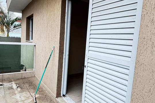 Quarto 1 Varanda de casa para alugar com 3 quartos, 175m² em Vila Scarpelli, Santo André