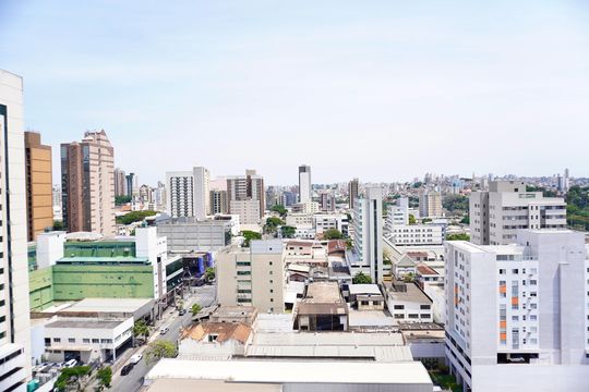 Vista Quarto 2 de apartamento para alugar com 2 quartos, 67m² em Lourdes, Belo Horizonte