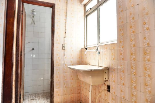 Área de Serviço de apartamento para alugar com 2 quartos, 67m² em Lourdes, Belo Horizonte