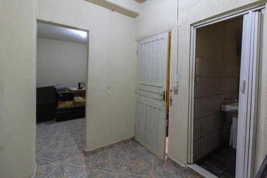 Cozinha de casa para alugar com 1 quarto, 30m² em Jardim Palmira, Guarulhos