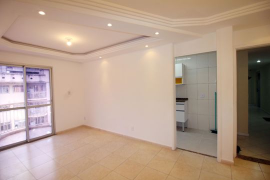 Sala de apartamento à venda com 3 quartos, 70m² em Vila da Penha, Rio de Janeiro