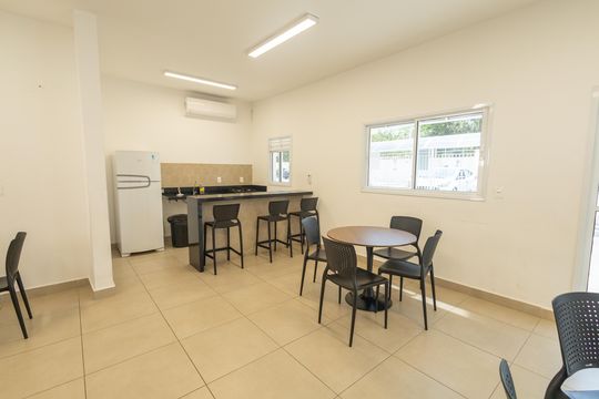 Área externa de apartamento para alugar com 2 quartos, 43m² em Jardim Jacinto, Jacareí