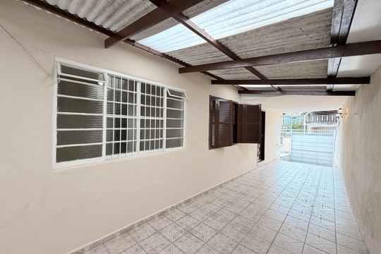 Garagem de casa à venda com 3 quartos, 174m² em Vila Joaquina, Jundiaí