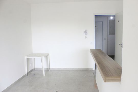Sala de apartamento à venda com 2 quartos, 52m² em Parque Jurema, Guarulhos