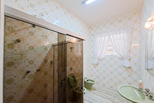 Casa à venda com 6 quartos, 272m² em Cidade Nova, Belo Horizonte