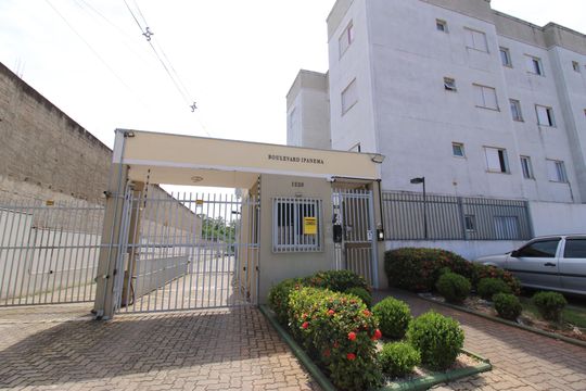 Fachada  de apartamento para alugar com 1 quarto, 49m² em Vila Nova Sorocaba, Sorocaba