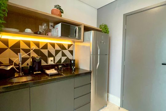 Cozinha de kitnet/studio à venda com 1 quarto, 31m² em Pinheiros, São Paulo