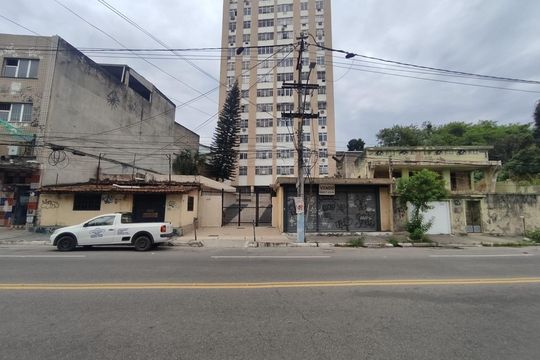 Fachada de apartamento para alugar com 2 quartos, 59m² em Santa Catarina, São Gonçalo