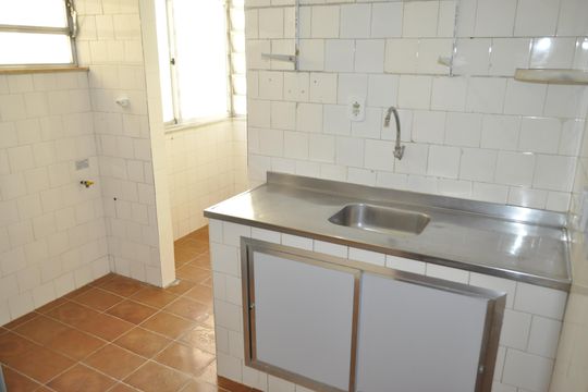Cozinha de apartamento para alugar com 3 quartos, 56m² em Méier, Rio de Janeiro