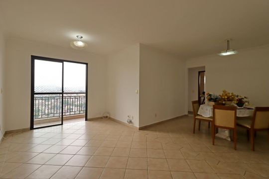 Apartamento à venda com 3 quartos, 87m² em Vila Eldizia, Santo André