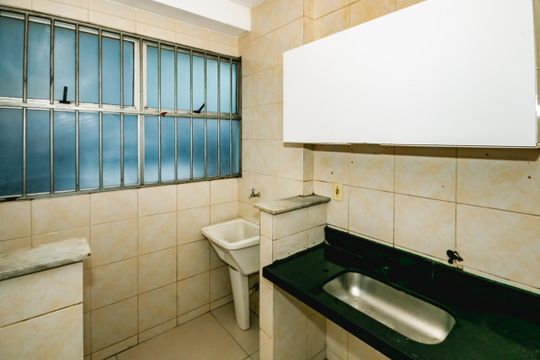 Cozinha e Área de Serviço de apartamento para alugar com 2 quartos, 60m² em Guarani, Belo Horizonte