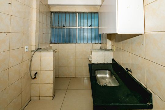 Cozinha de apartamento para alugar com 2 quartos, 60m² em Guarani, Belo Horizonte