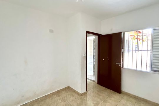 Quarto 3 de casa à venda com 3 quartos, 210m² em Vila Galvão, Guarulhos