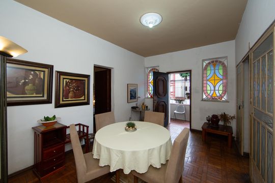 Casa à venda com 3 quartos, 150m² em Serra, Belo Horizonte