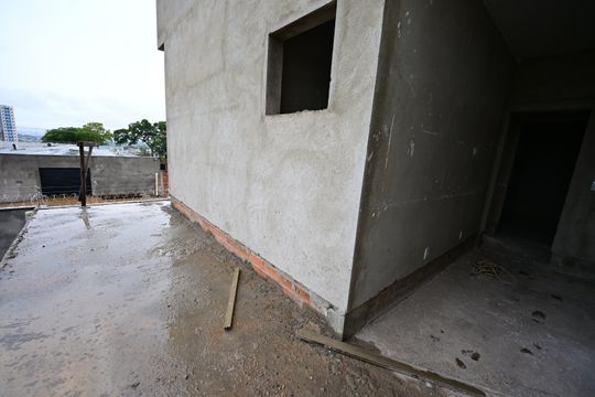Casa à venda com 3 quartos, 210m² em Setor Faiçalville, Goiânia