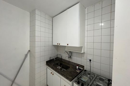 Cozinha de apartamento para alugar com 2 quartos, 72m² em Barra da Tijuca, Rio de Janeiro