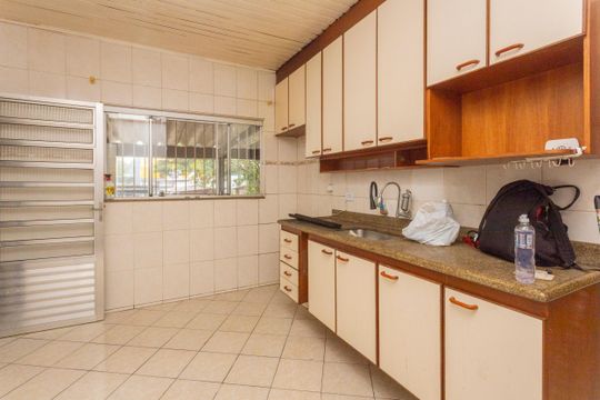 Cozinha de casa para alugar com 1 quarto, 50m² em Interlagos, São Paulo