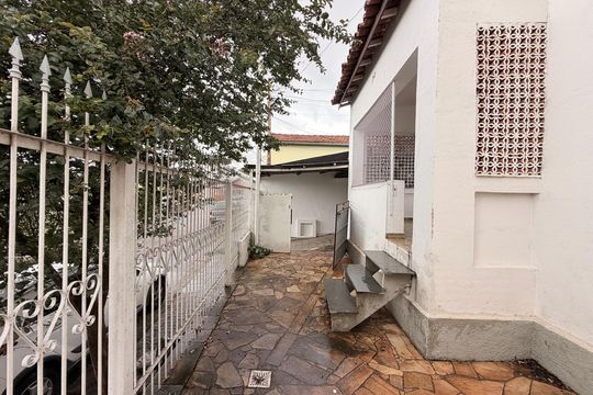 Frente da casa de casa para alugar com 3 quartos, 80m² em Vila Helena, Jundiaí