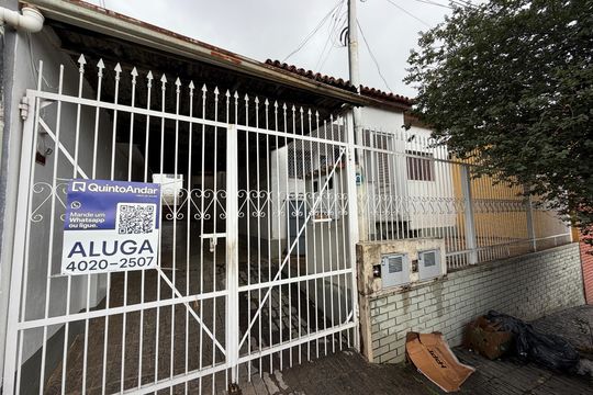 Fachada de casa para alugar com 3 quartos, 80m² em Vila Helena, Jundiaí