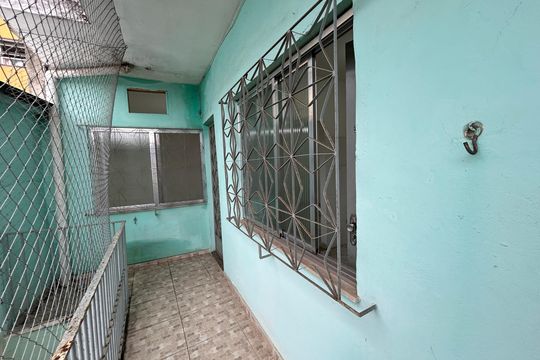 Varanda de casa para alugar com 1 quarto, 50m² em Osvaldo Cruz, Rio de Janeiro