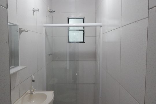 Banheiro da suíte  de casa para alugar com 2 quartos, 80m² em Pedra de Guaratiba, Rio de Janeiro