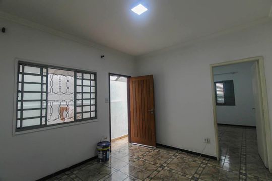 Casa para alugar com 2 quartos, 80m² em Vila Darli, São Paulo