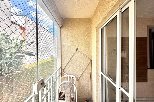 Sacada de apartamento para alugar com 2 quartos, 48m² em Jardim Sao Miguel, Ferraz de Vasconcelos