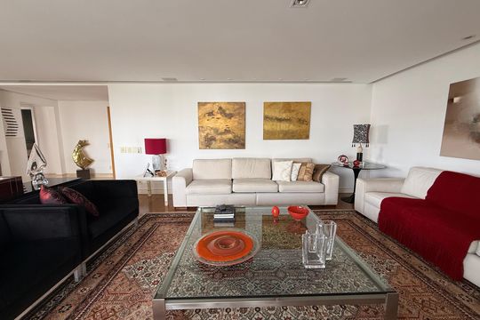 Apartamento para alugar com 4 quartos, 330m² em Santa Cecilia, São Paulo