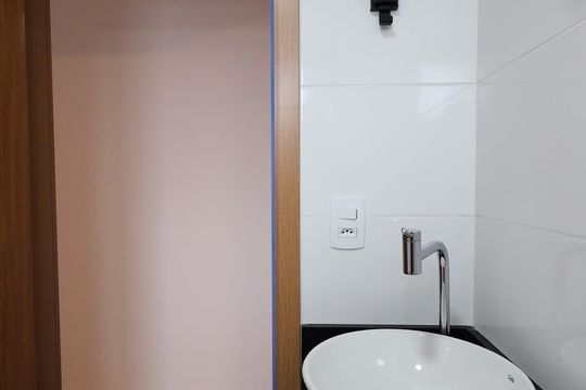 Banheiro de apartamento para alugar com 2 quartos, 42m² em Parque Industrial, Campinas